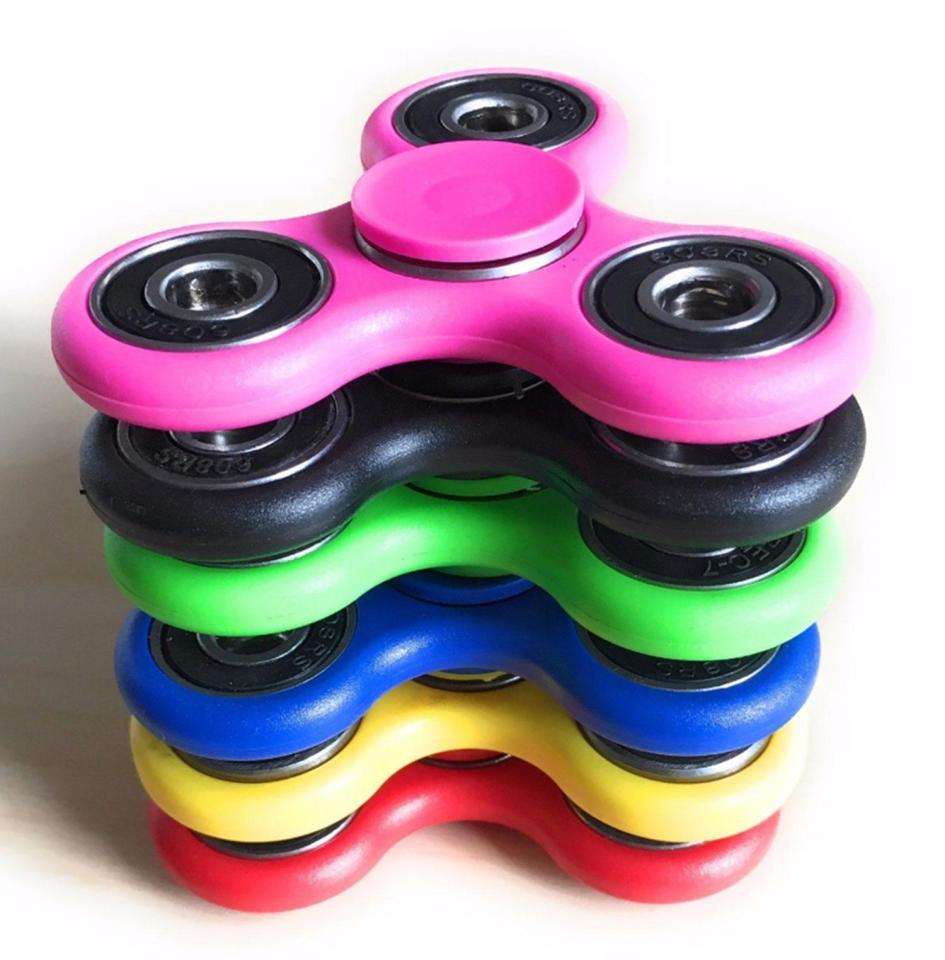 Customs Seize 200 Thousand Fidget Spinners Over Safety Concerns 