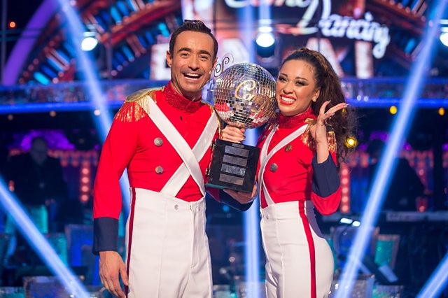 Strictly Come Dancing winner Joe McFadden joins Greg Hughes on the Nine