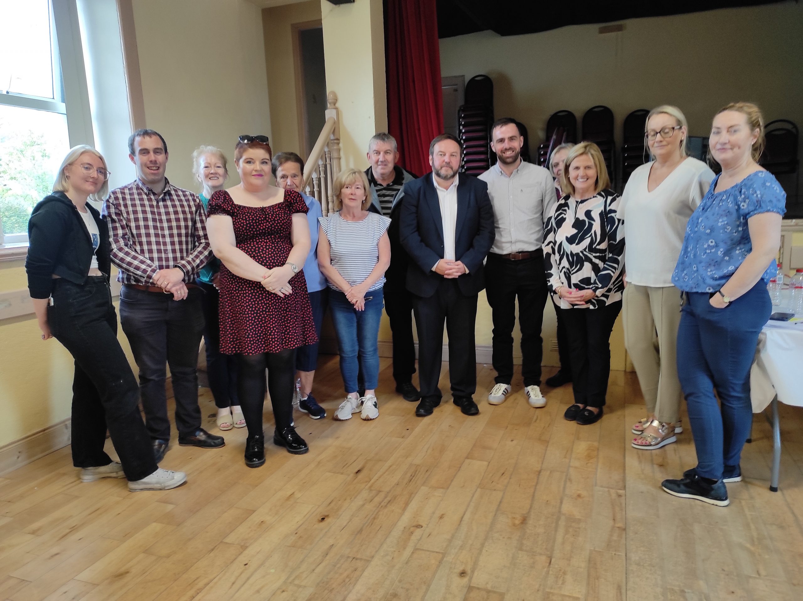 Newly formed committee photographed with local politicians 