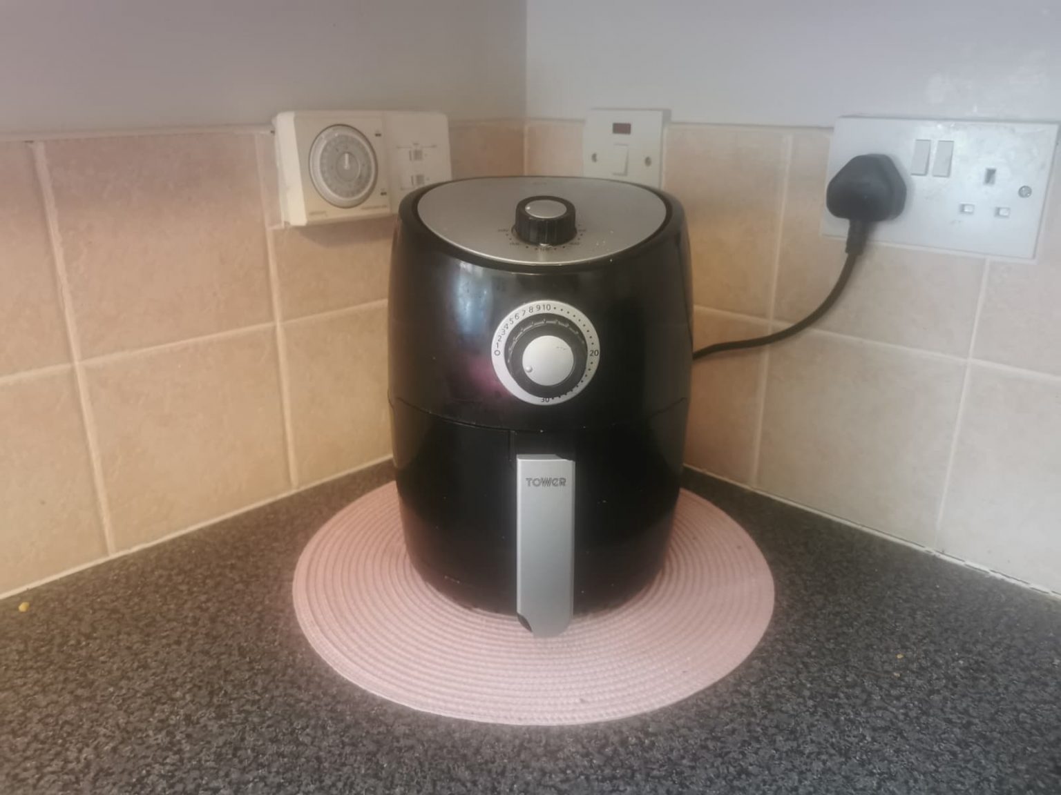 Air fryer safety reminder issued as usage rises across Irish homes ...
