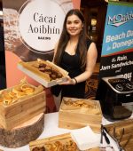 Déanta i nGaeltacht Dhún na nGall - Cácaí Aoibhín