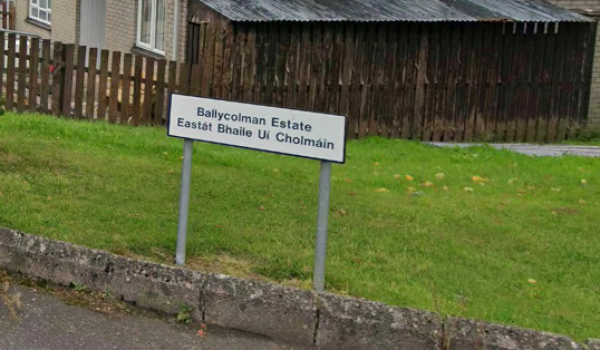 Irish street sign