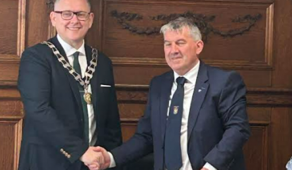 Mayor Gary