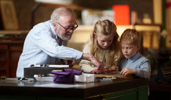 Photo 1 - Handing on traditional skills and crafts to future generations (The Heritage Council)