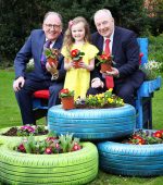 5/4/17 ***NO REPRO FEE***  LAUNCH OF 2017 SUPERVALU TIDYTOWNS COMPETITION
Wednesday 5th April 2017 - Pictured are Martin Kelleher, Managing Director, SuperValu , Minister for Regional Economic Development, Michael Ring, T.D.and
Nevaeh Levingston age 6 as The 2017 SuperValu TidyTowns competition is open for entries from today, 5th April 2017. SuperValu has been confirmed as sponsor of TidyTowns for the next five years, building on 25 years of association between SuperValu and the competition. Now in its 59th year, SuperValu TidyTowns is administered by the Department of the Environment, Community and Local Government and is a catalyst for voluntary activity and community participation across the country. This year, committees are also being encouraged to participate in a new community Upcycling Challenge. For more information see www.tidytowns.ie  or www.supervalu.ie  Pic: Marc O'Sullivan