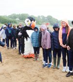 5th and 6th class from Scoil an Linbh Íosa were the lucky winners of a free beach exploration workshop at Rathmullen Beach as part of the Green-Schools SeaKeepers Project.
Green Schools, Rathmullen, Donegal. Photo- Gerard McHugh-  CW PHotos Ltd.