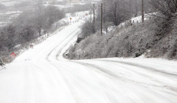 Snowy conditions in Fintown