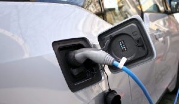 electric car hybrid plug in