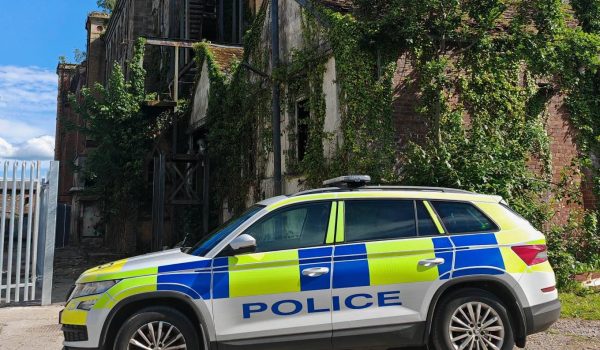 police psni car