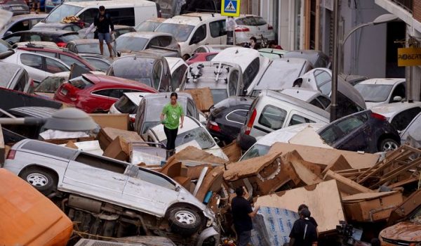 skynews-spain-valencia-flood_6734535